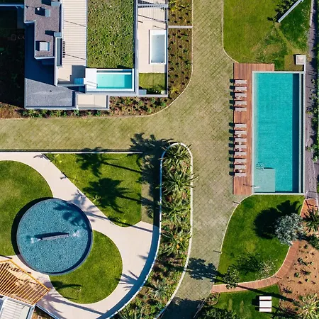 Acqua Ii By An Island *