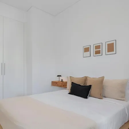 Acqua Ii By An Island *