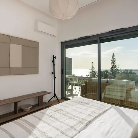 Acqua Ii By An Island *