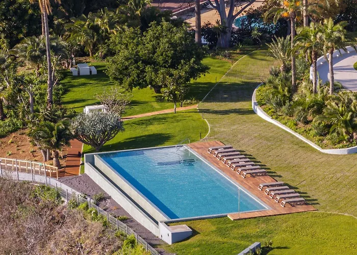 Acqua Ii By An Island * 푼샬